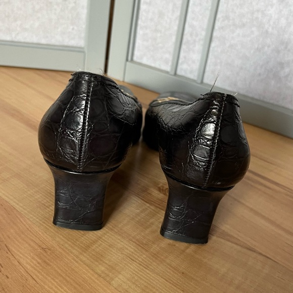 Vintage Salvatore Ferragamo Classic Pump 6.5 B - Picture 4 of 7